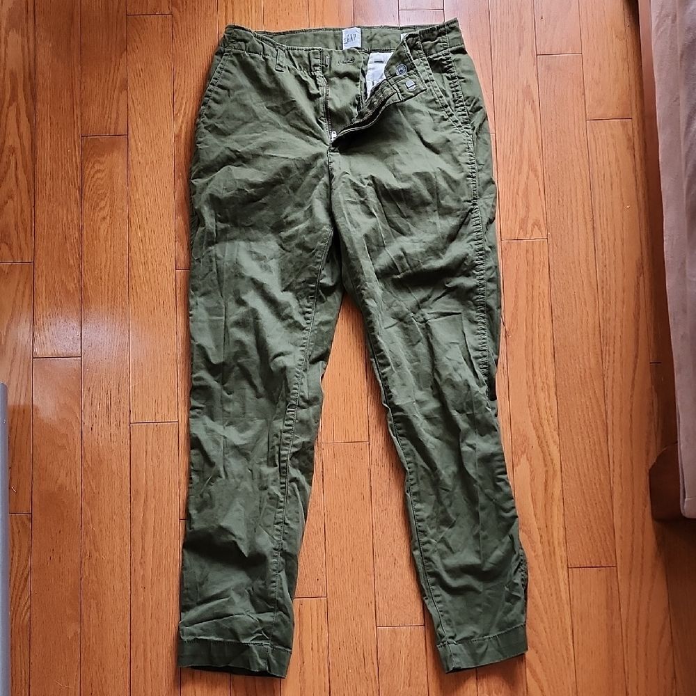 GAP Olive Green Downtown Khaki Pants- Women's Size 0